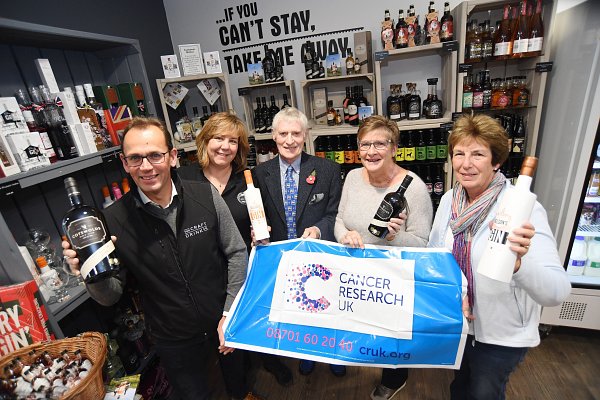Charity gin tasting raises money for Cancer Research